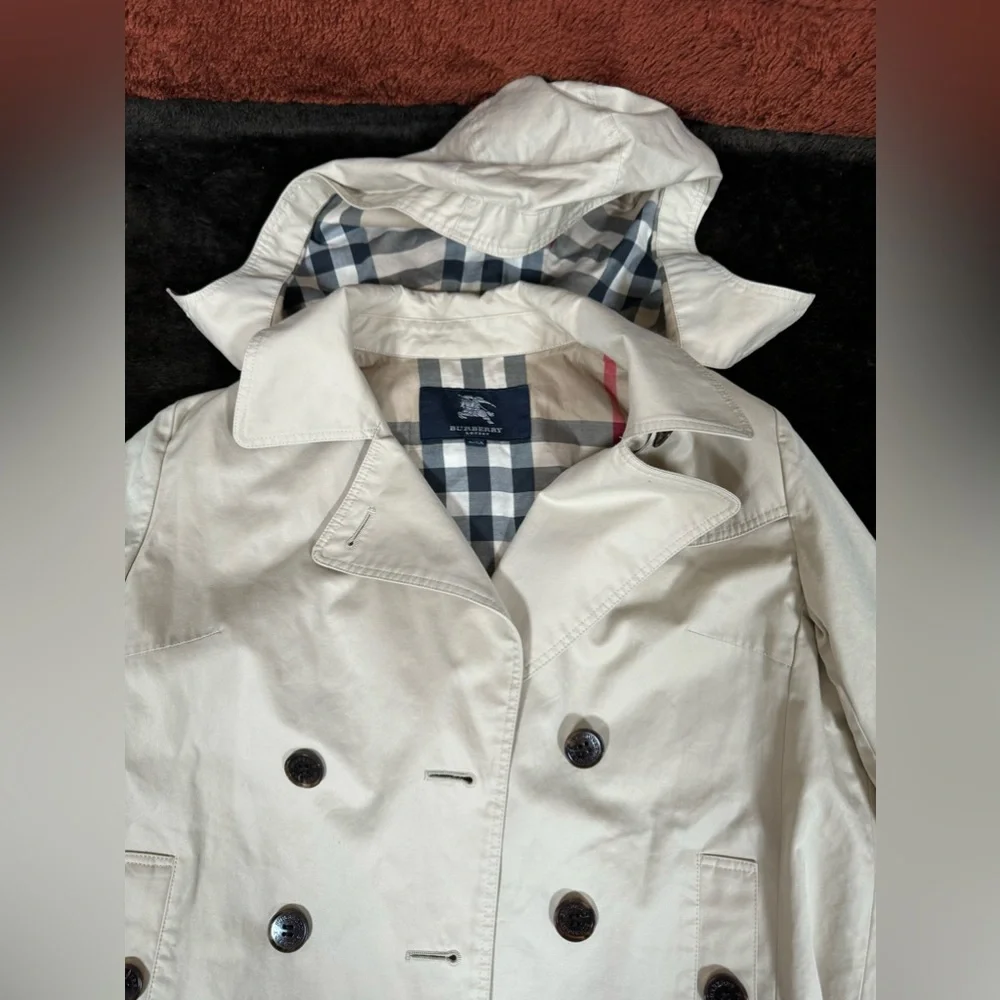 Burberry
Burberry Brit Short Double Breasted Jacket in SMALL - Picture 2 of 12
